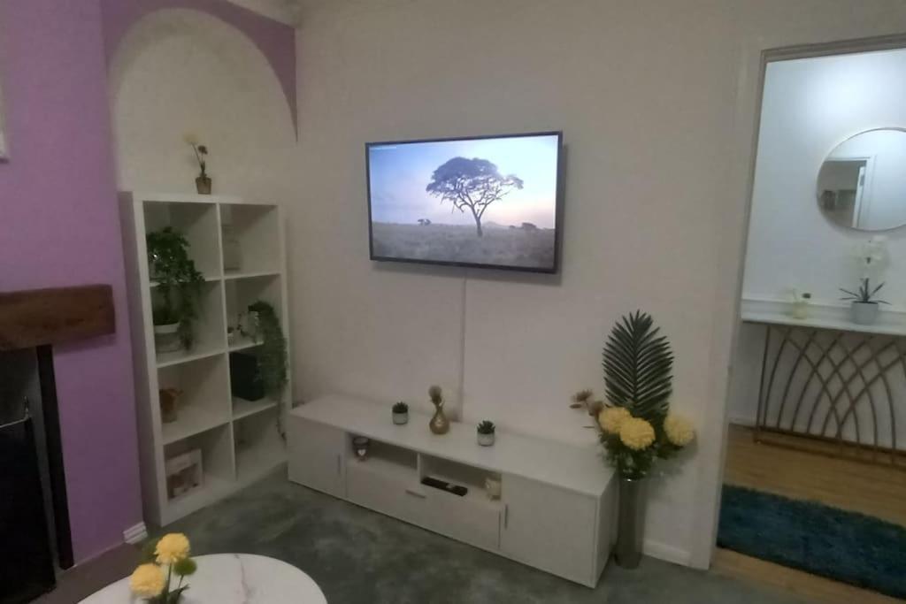 Golden Plush Suites - Beautiful Luxury 3 Bed House In לייסטר מראה חיצוני תמונה